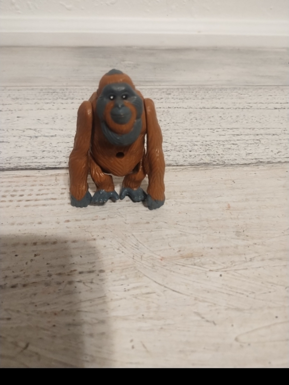 2003 Urangutan 3.25" K & M Animal Action Figure